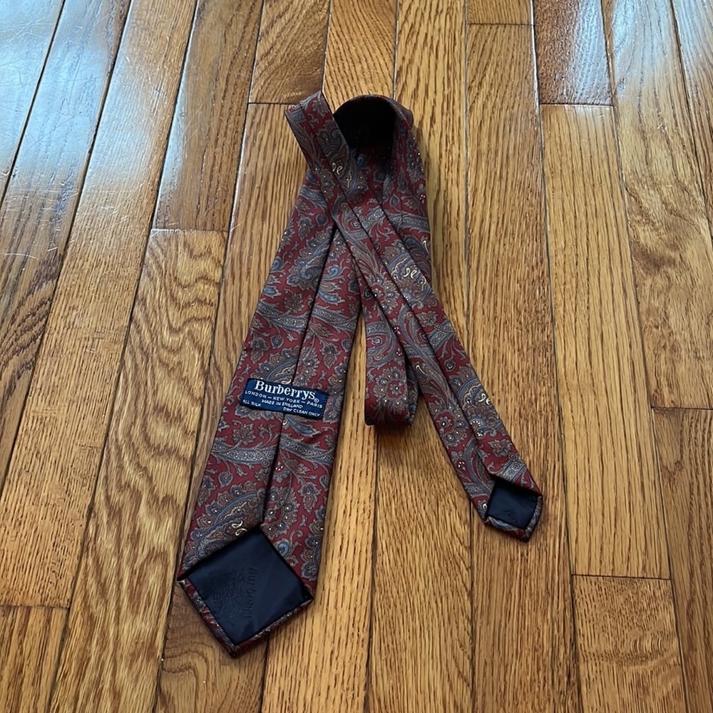 Vintage Burberry Silk‎ Paisley Tie Burberrys Deep Red Blue Formal Wedding - Picture 3 of 4